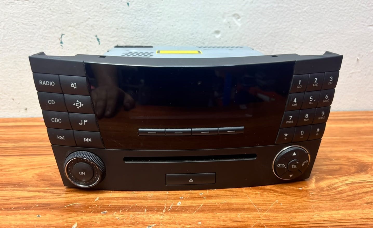 2006 Mercedes-Benz E-Class Radio/CD/DVD/GPS Head Unit A2118702889 W211 W219 CLS