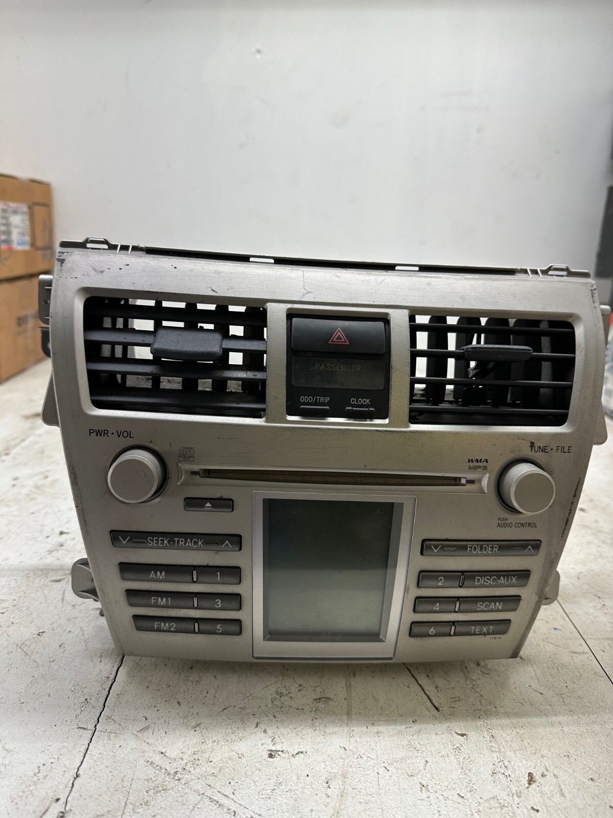 07-08 Toyota Yaris Audio Equipment Radio CD Receiver Sed Control Panel Dash Vent