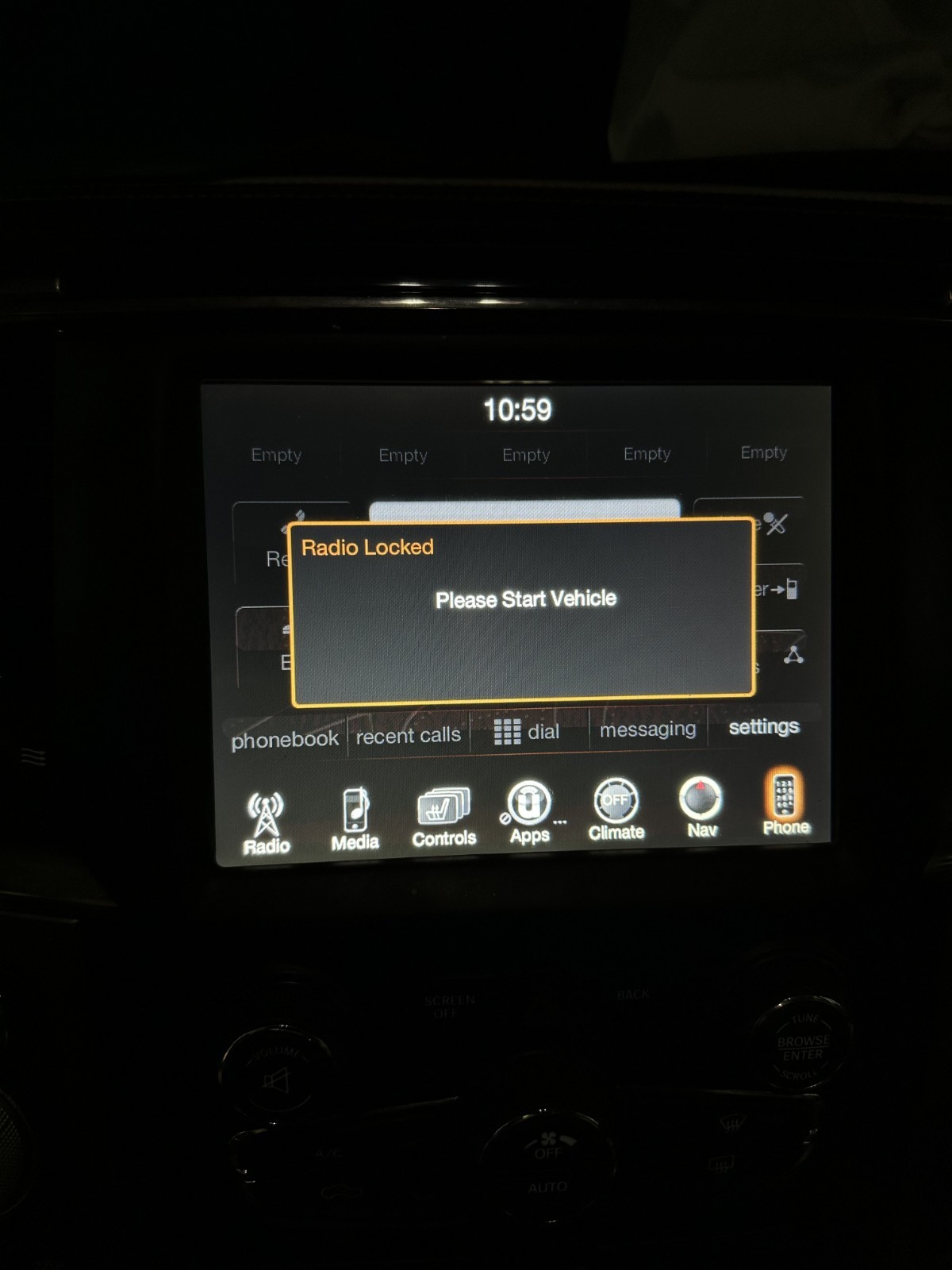 ✅ 2013-2017 RAM 1500 4th UCONNECT MULTI MEDIA RADIO NAVIGATION TOUCH SCREEN OEM