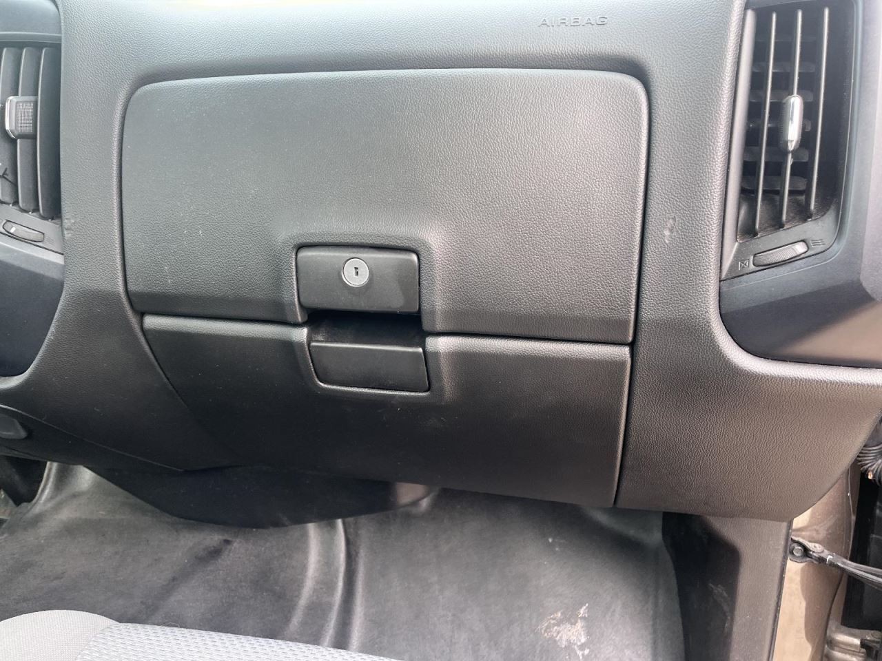 2014 Chevrolet Silverado 1500 Radio Control Panel OEM
