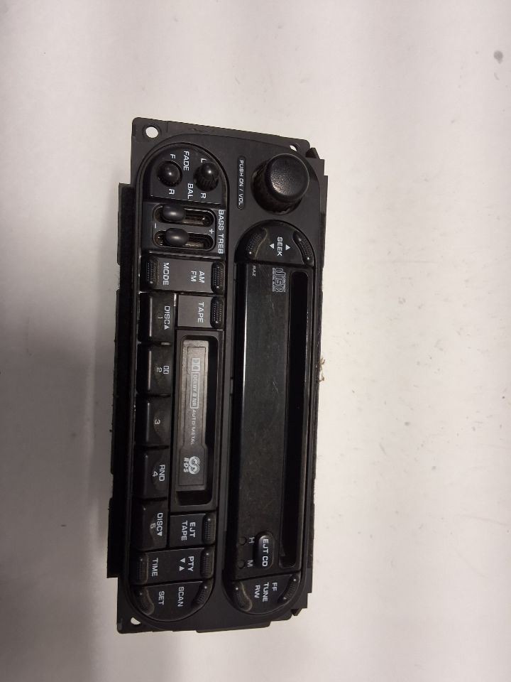 2002-2004 Dodge Dakota Radio Receiver w/CD Player Face Plate ID RAZ