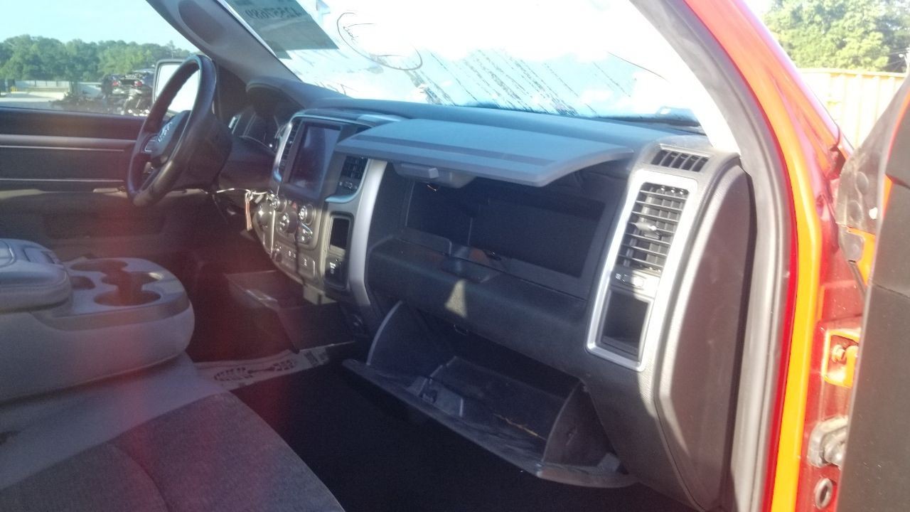 19 DODGE RAM 1500 RADIO DISPLAY AND RECEIVER CLASSIC STYLE