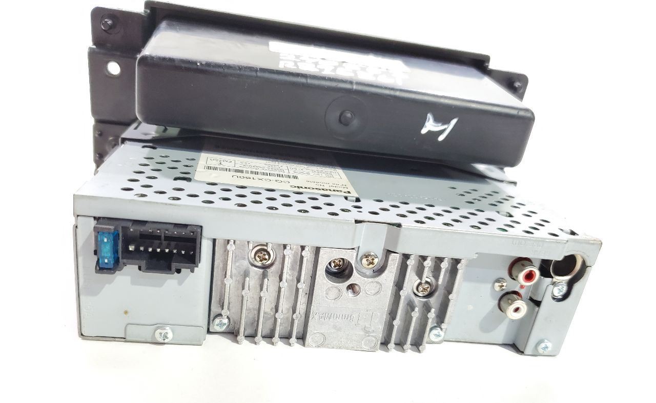 2016 VPG MV-1 OEM Radio Missing Knob Panasonic CQ-CX-160U