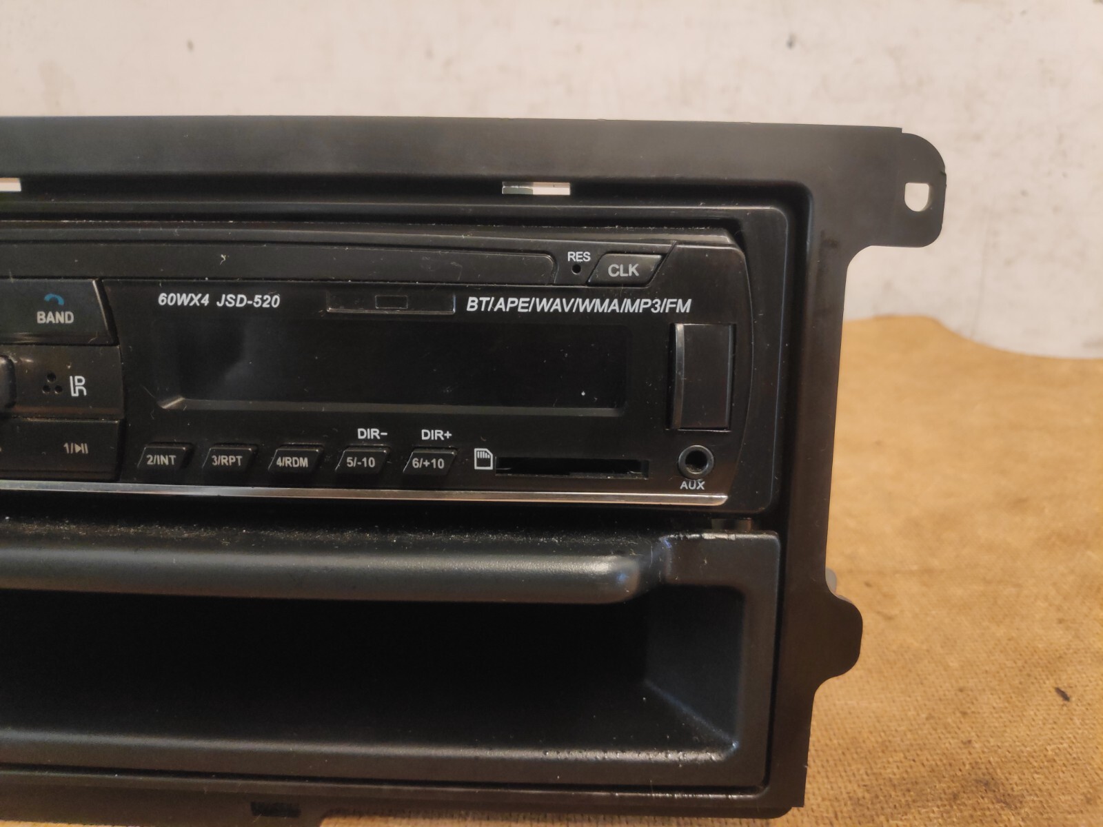 RADIO CD PLAYER STEREO HEAD UNIT MP3 MP4 SD CARD BLUETOOTH USB