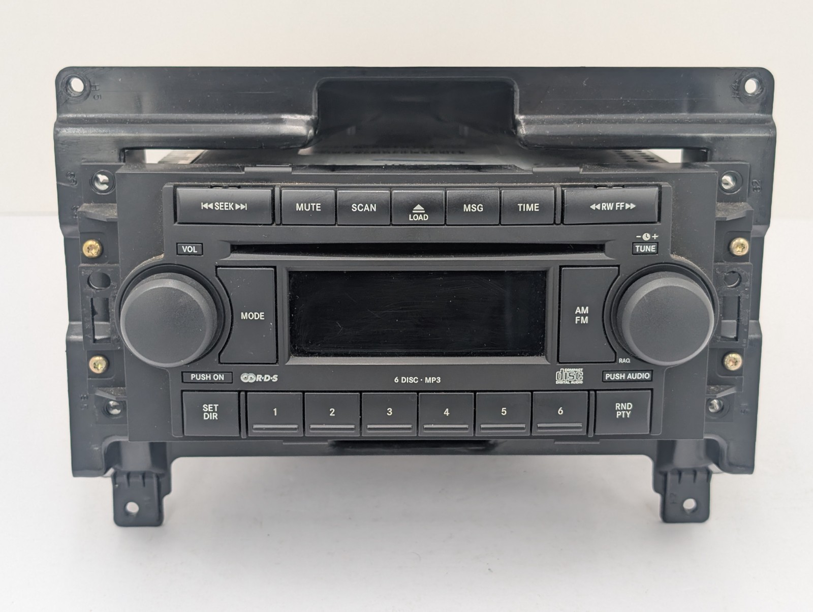 JEEP CHRYSLER DODGE OEM RADIO STEREO W/ HOUSING 6 DISC MP3 P05064010AL 2004-2010