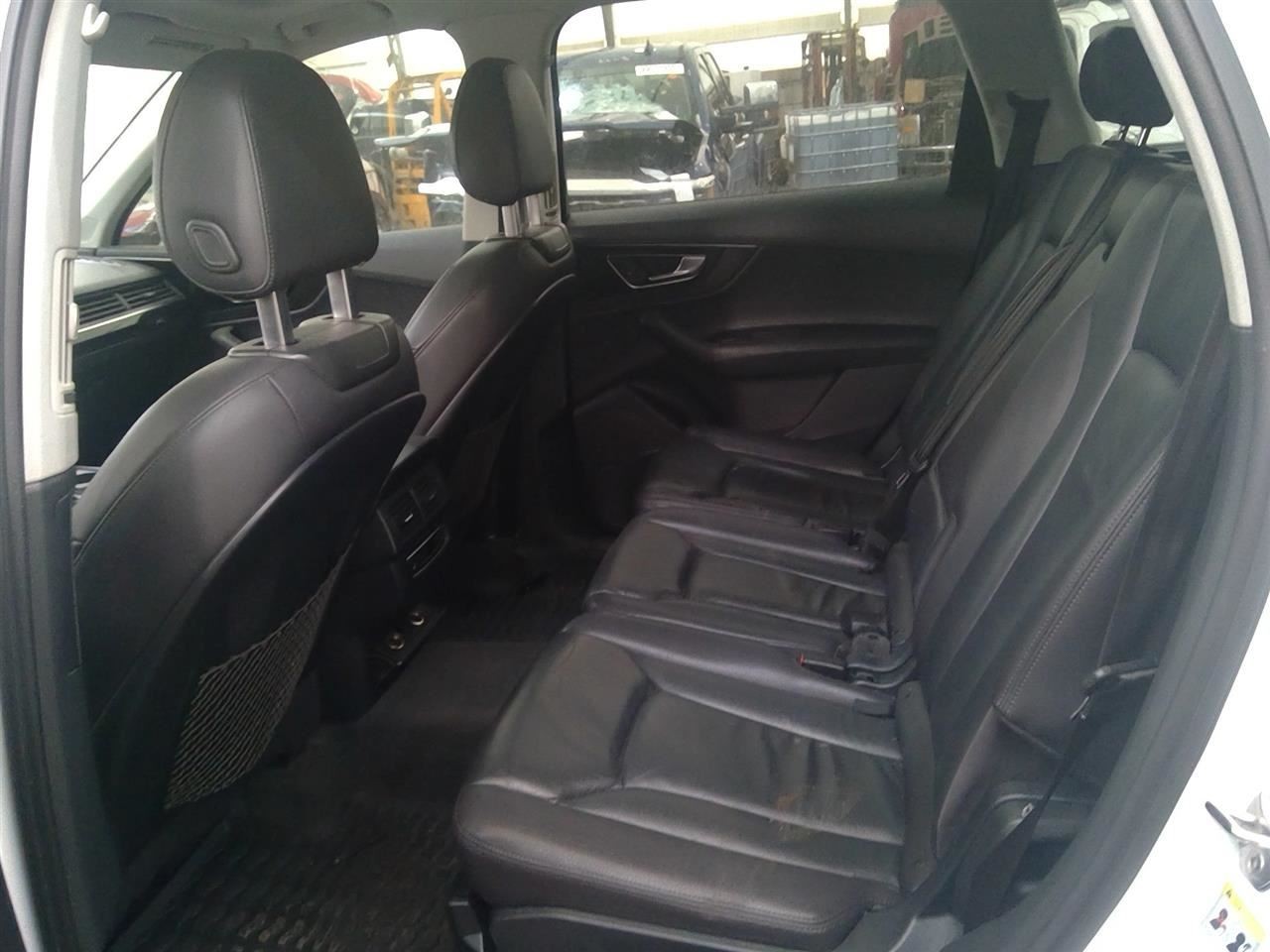 Info-GPS-TV Screen Display Dash Mounted Fits 17-19 AUDI Q7 6986635