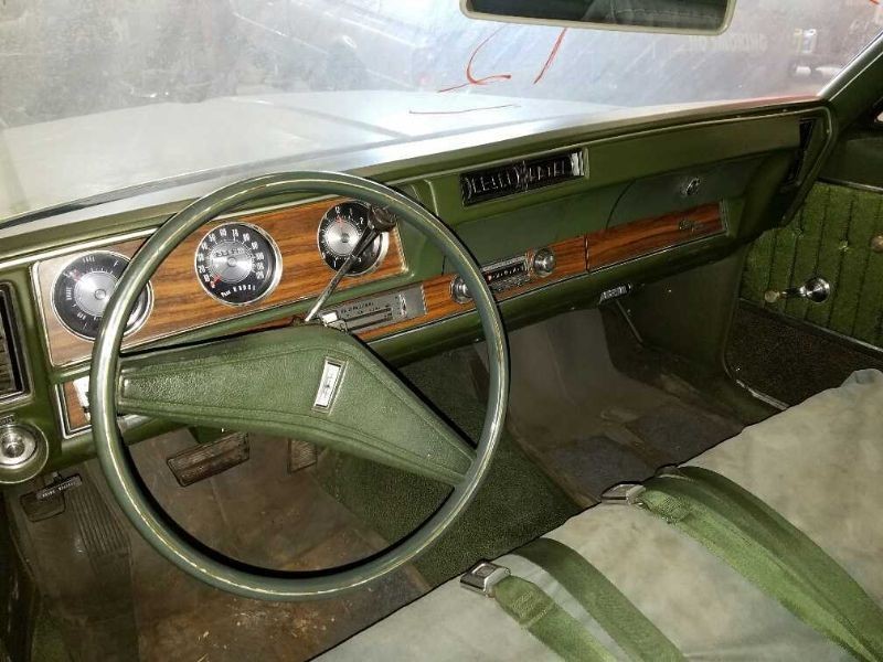 UNTESTED A/M RADIO FOR REBUILD FITS 1972 CUTLASS 996055