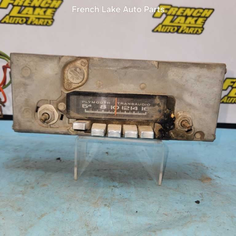 UNTESTED AM Radio “5BPD 2580874” Fits 1965 PLYMOUTH FURY 1239226