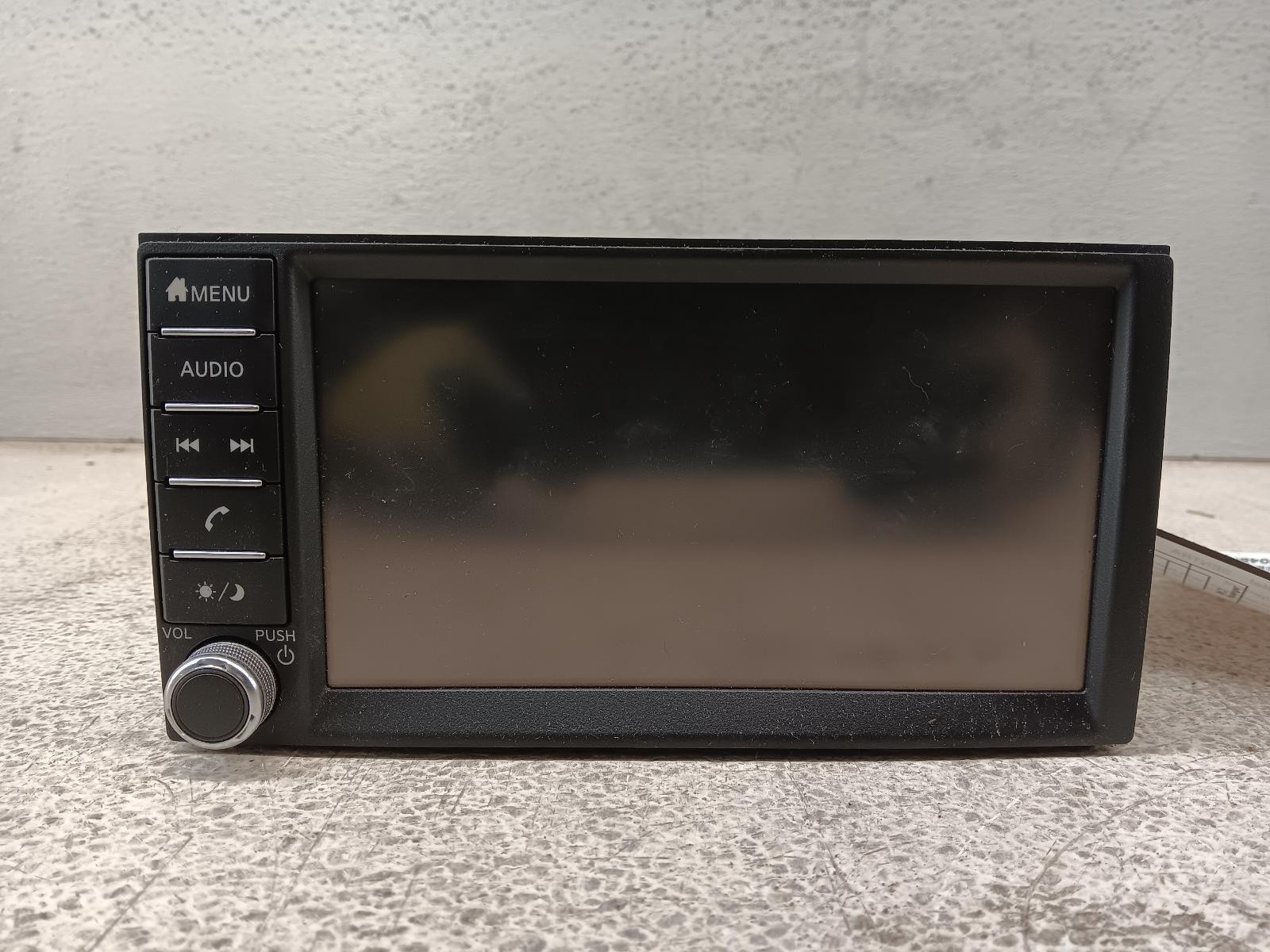 18-19 Nissan Sentra Radio- Receiver W/ 7″ Screen **May Need Programming**
