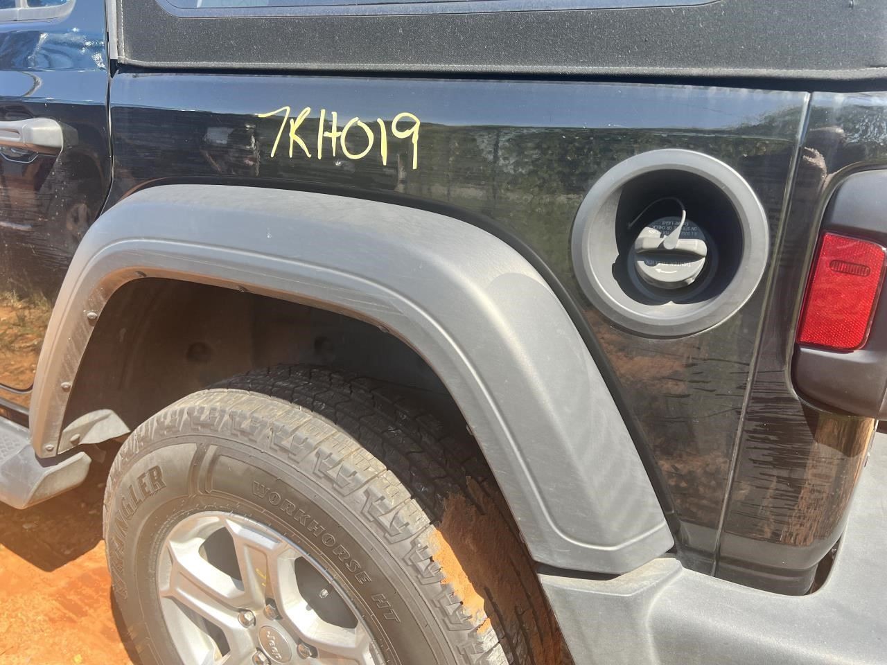 Audio Equipment Radio LHD Display And Receiver Fits 18-20 WRANGLER 104884241