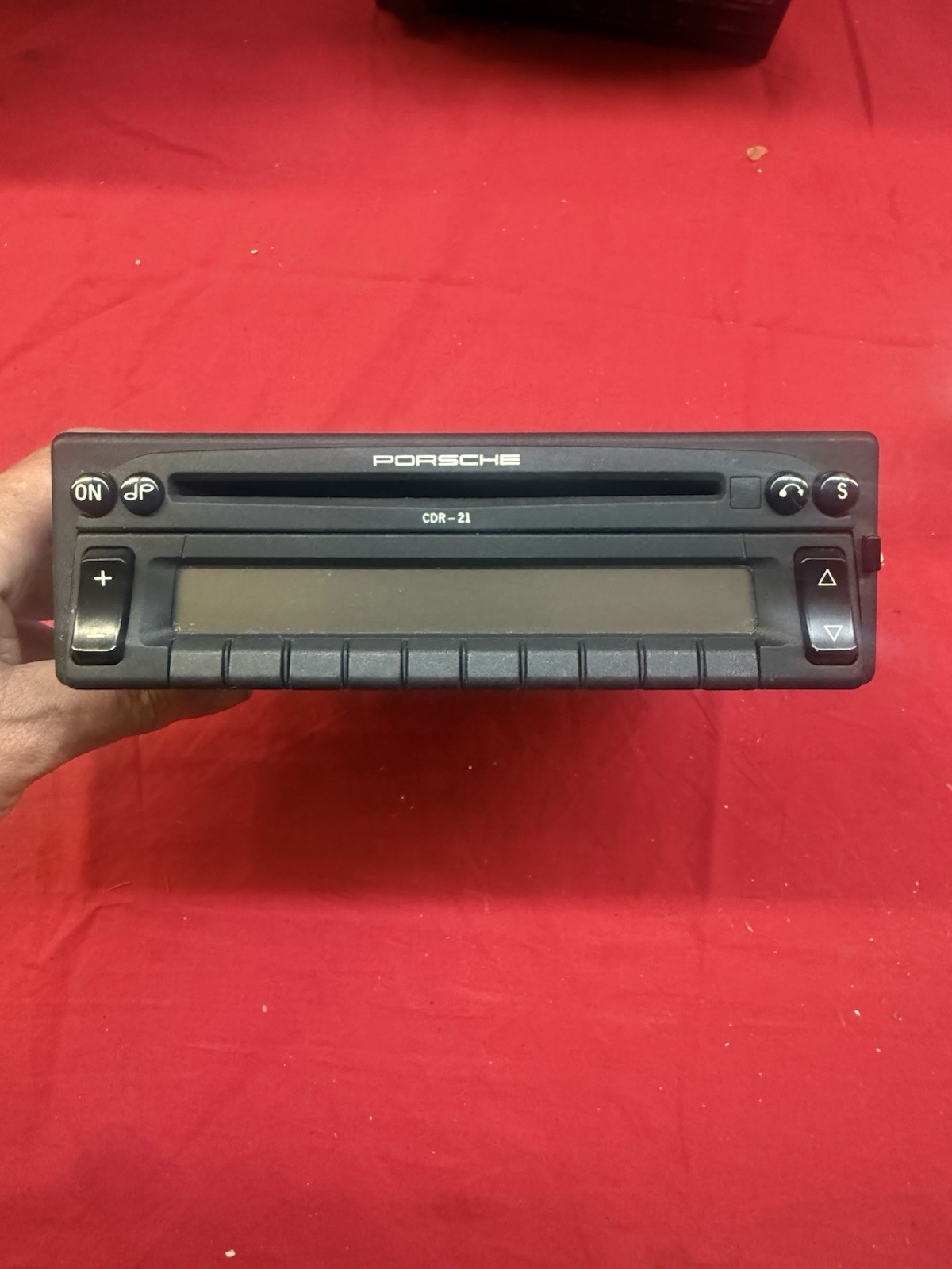 Porsche Cdr-21 Radio SHOOT ME AN OFFER