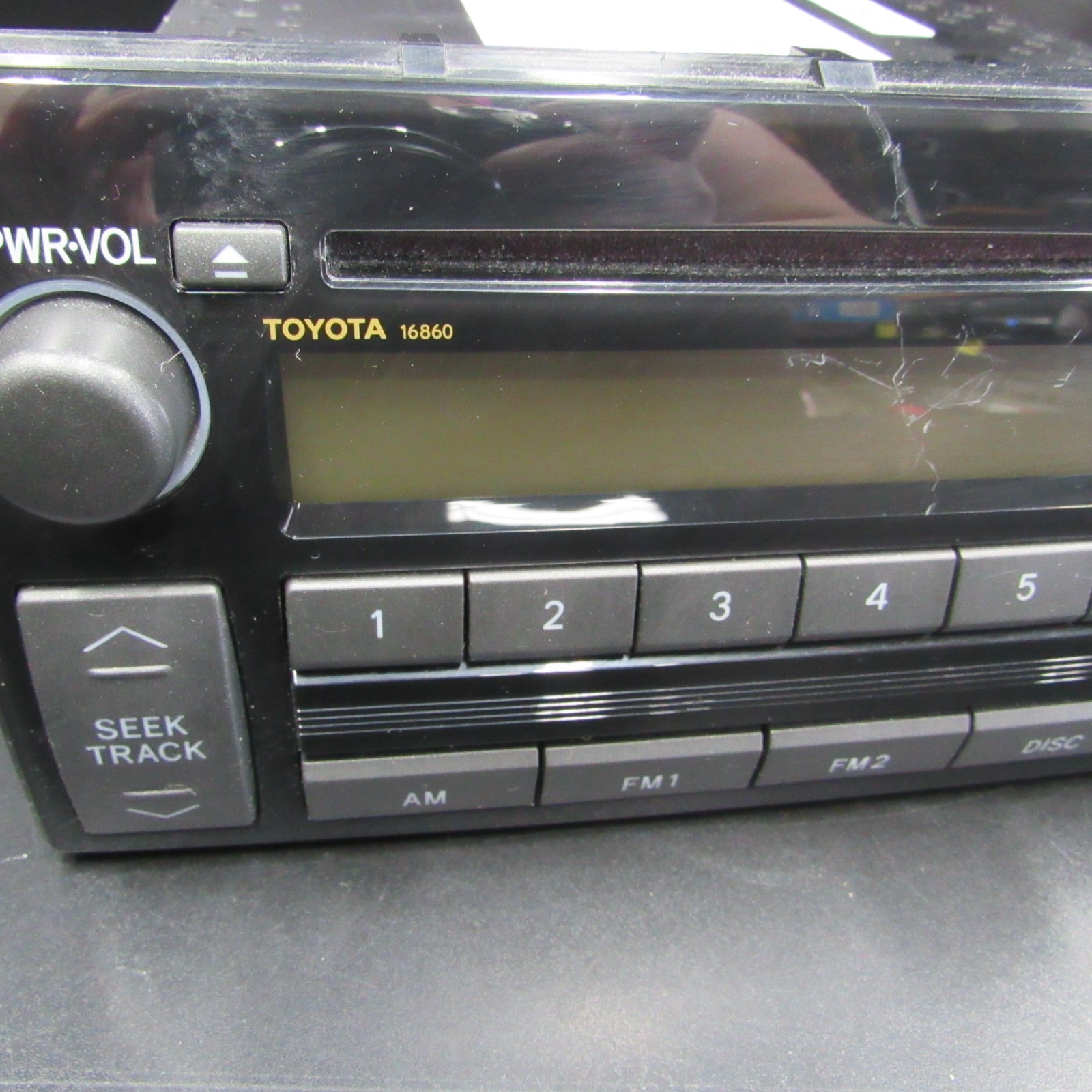 2005 2006 Toyota Camry – OEM Stereo CD Player Radio Receiver 86120-AA160