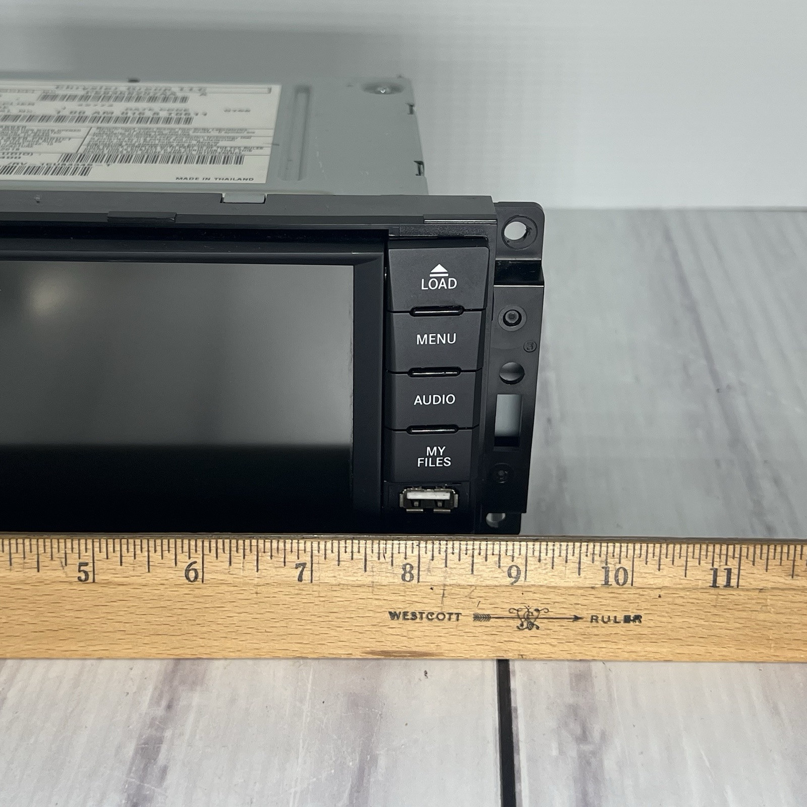 Dodge Caravan 2013-17 6.5” Touchscreen Stereo AM FM CD DVD USB Aux Input OEM