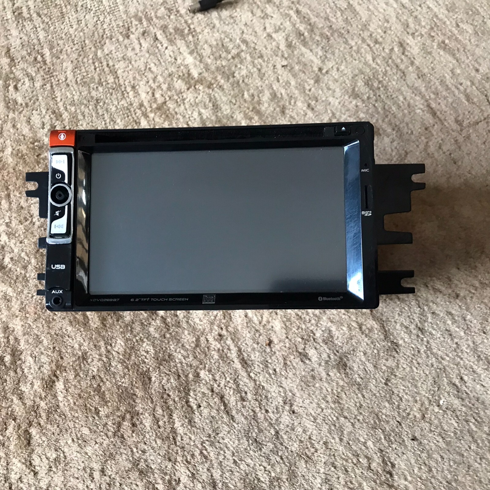XDVD269BT 6.2″ Touch Screen Car Stereo CD/DVD/Radio Siri/Google Voice ***Read