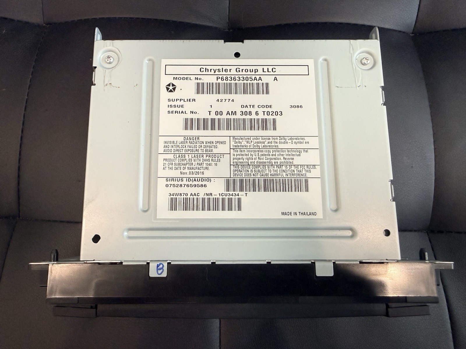 OEM 2011-2018 Jeep Wrangler JK MyGIG RHB 430N Navigation Radio P68363305AA