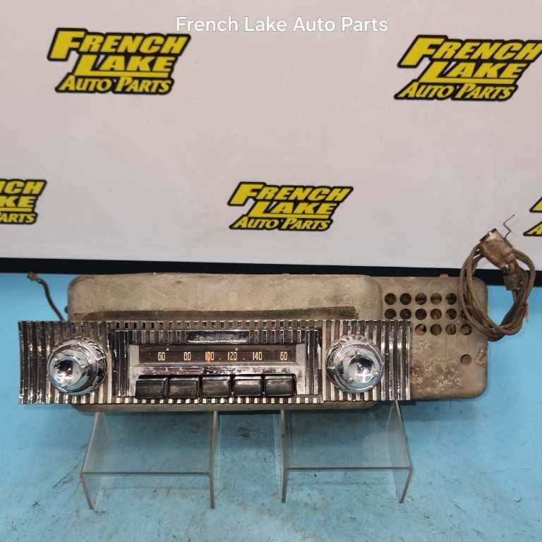 UNTESTED AM Radio “983334” Fits 1956 OLDSMOBILE EIGHTY EIGHT 1238814