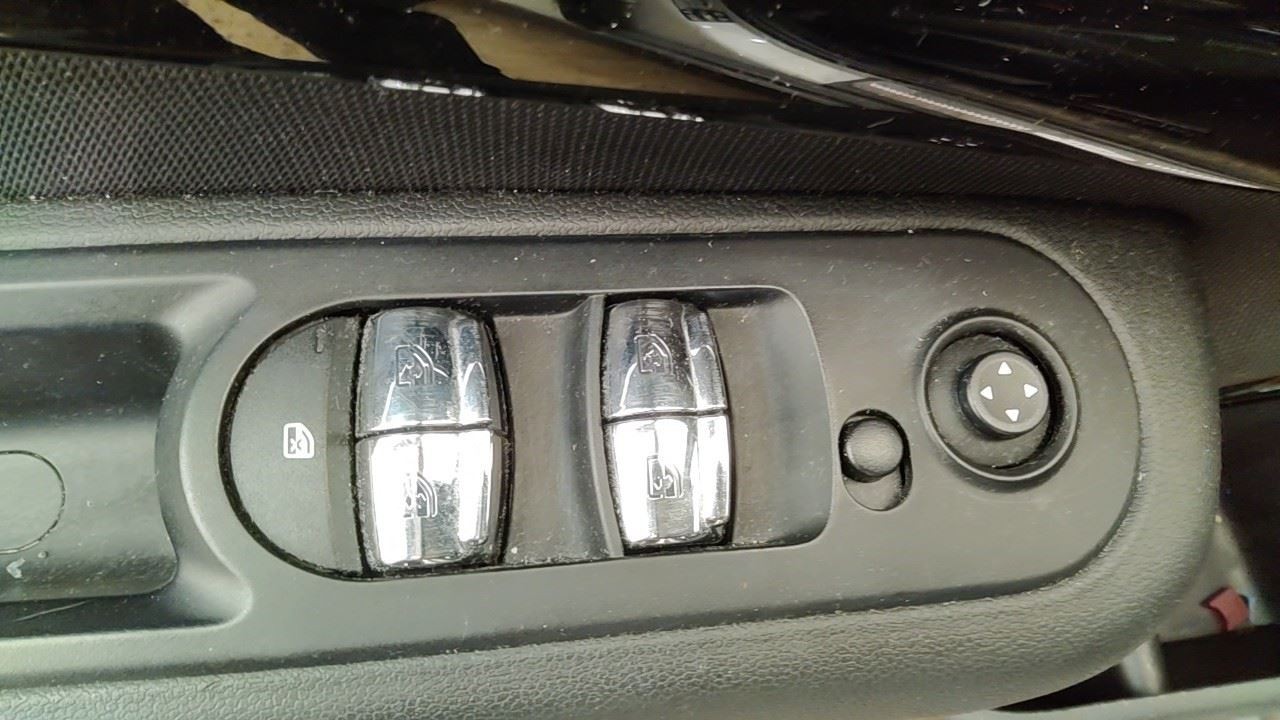 CLUBMAN 2019 Audio Equipment Radio 7094413