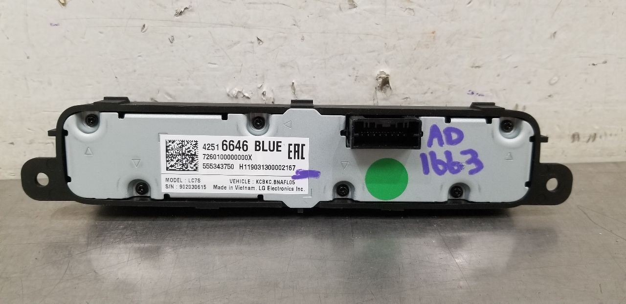 19 GMC SIERRA 2500 RADIO AUDIO CONTROL PANEL 42516646