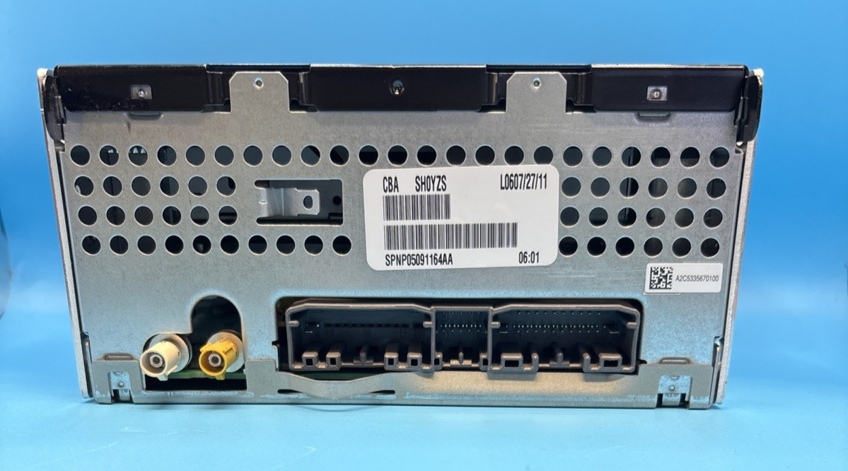 OEM Chrysler Jeep Dodge Ram Radio P05091164AA RES AM FM CD MP3 Sirius AUX