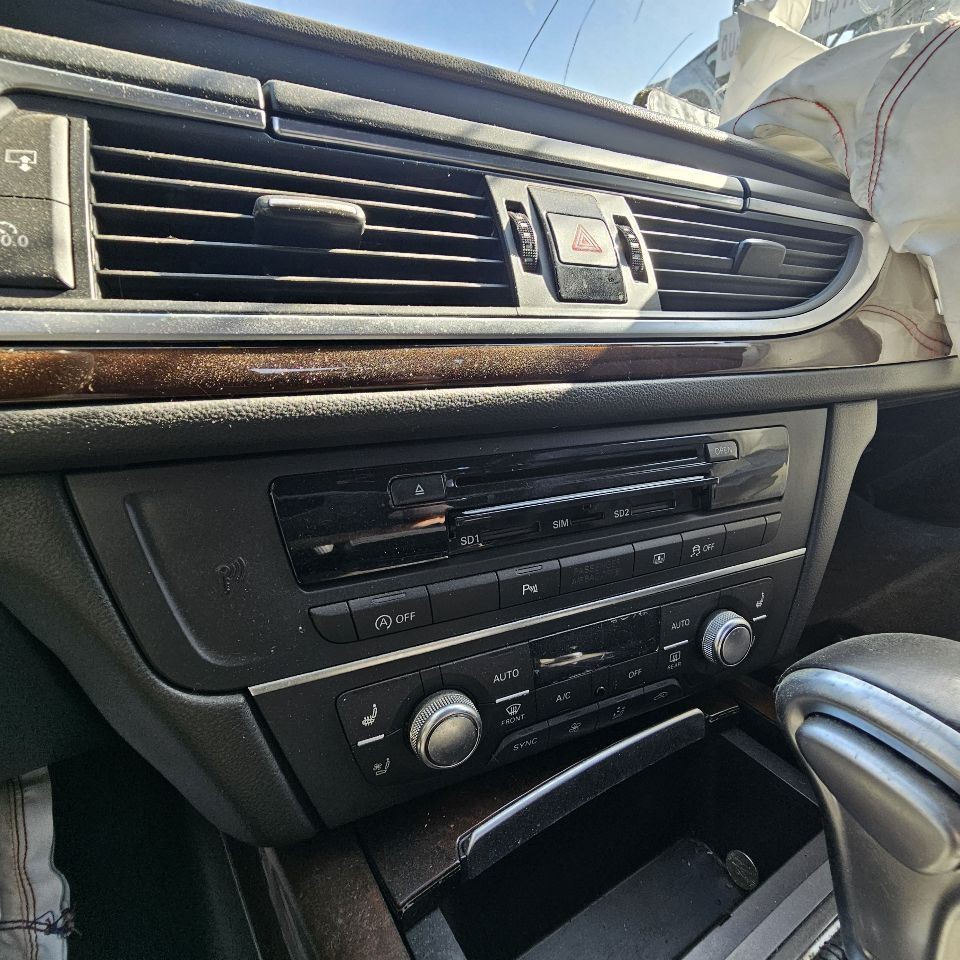 2012-2015 AUDI A6(SEDAN) MEDIA PLAYER, CHECK ID# (DASH MTD)