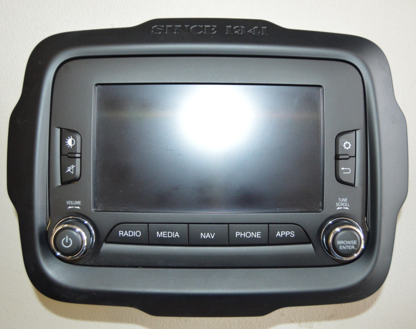 15 16 17 Jeep Renegade VP4 Touchscreen Navigation Radio OEM 07356413840 HAS CODE
