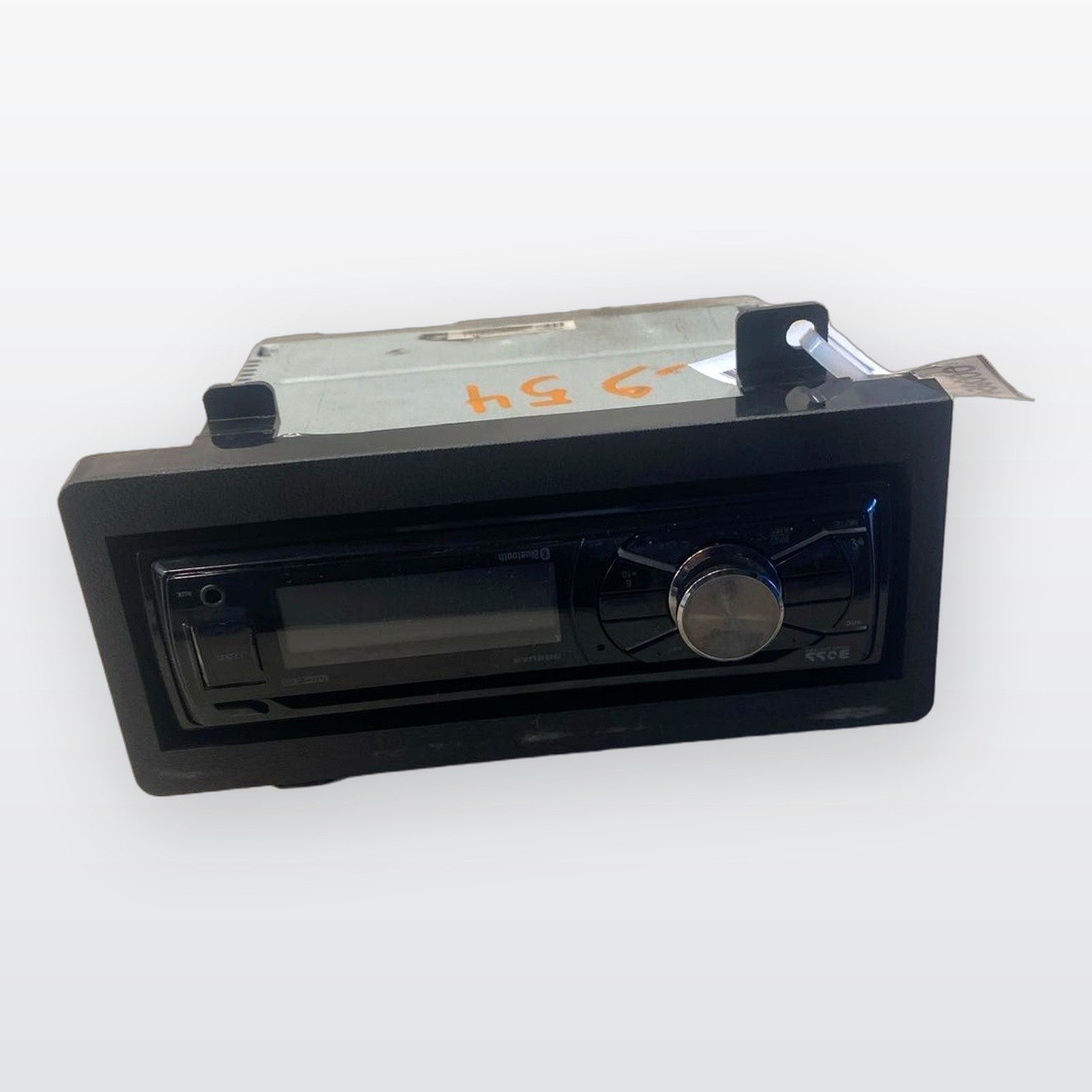 1993 – 1995 JEEP GRAND CHEROKEE Radio Receiver CD player Boss Audio System