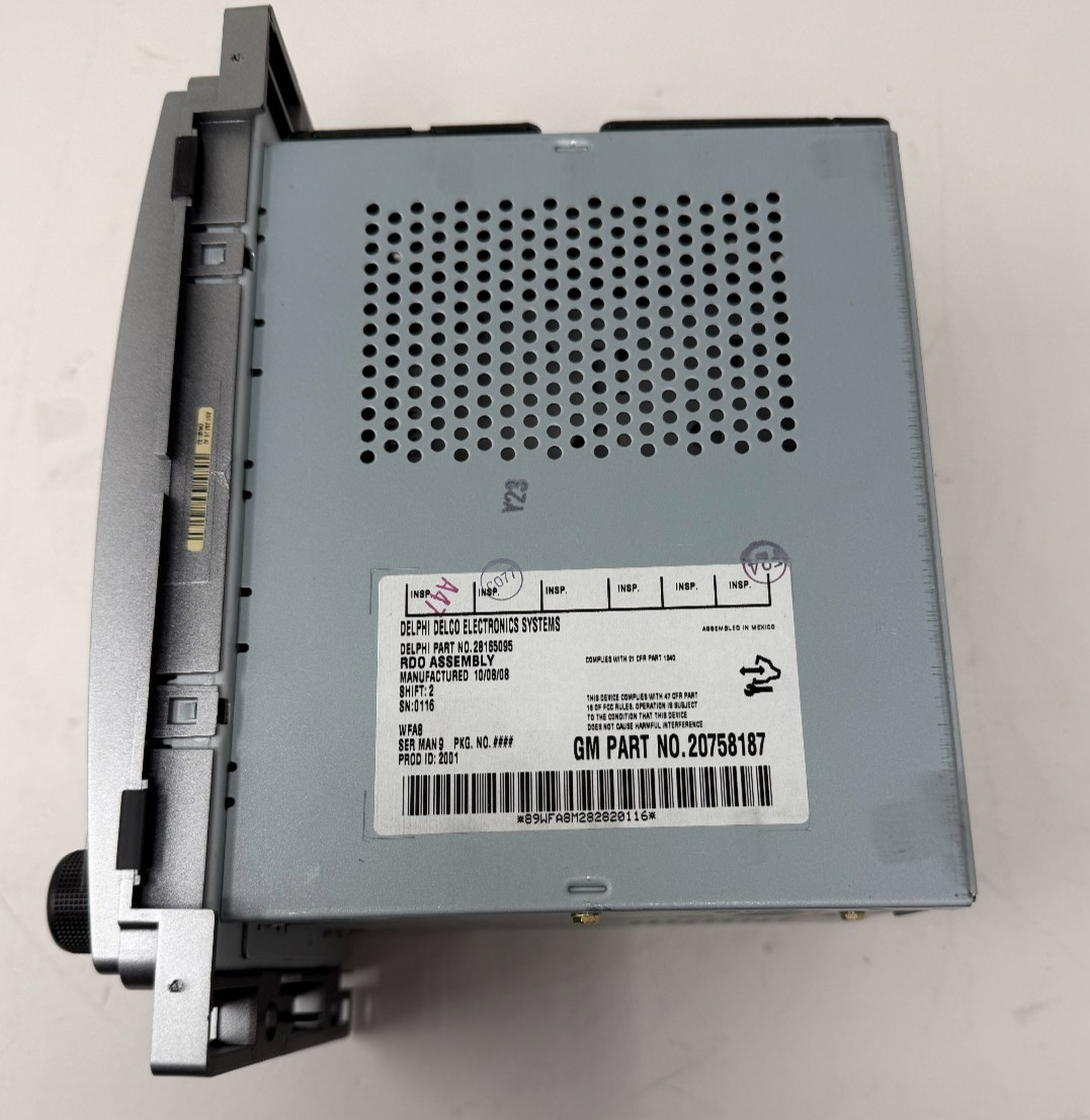 20758187 NEW OEM GM CHEVROLET PONTIAC AM FM CD RADIO W/ FREE SHIPPING