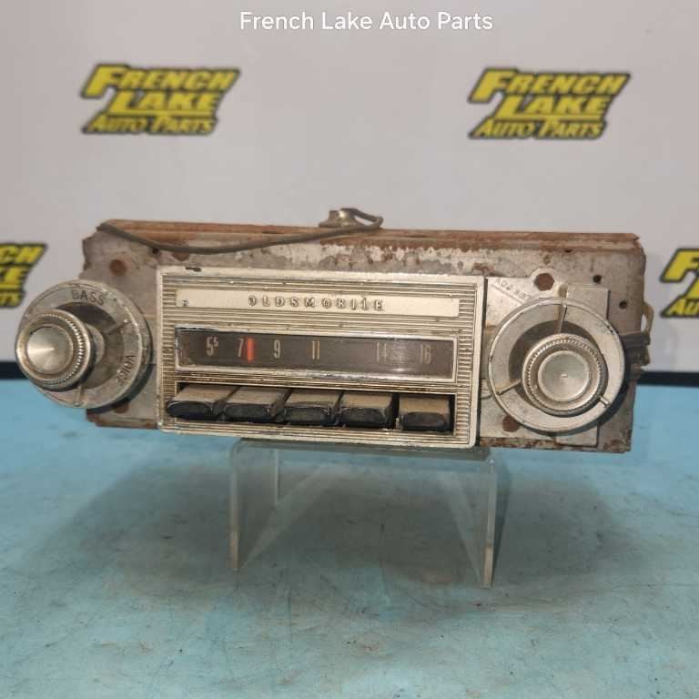UNTESTED A/M Radio 7291063 Fits 1965 OLDSMOBILE F85 1253283