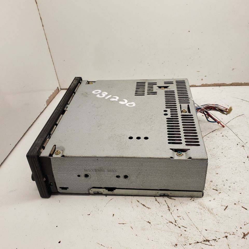 1999-2004 Honda Odyssey Radio LX AM FMcassette Stereo Receiver OEM 1323526