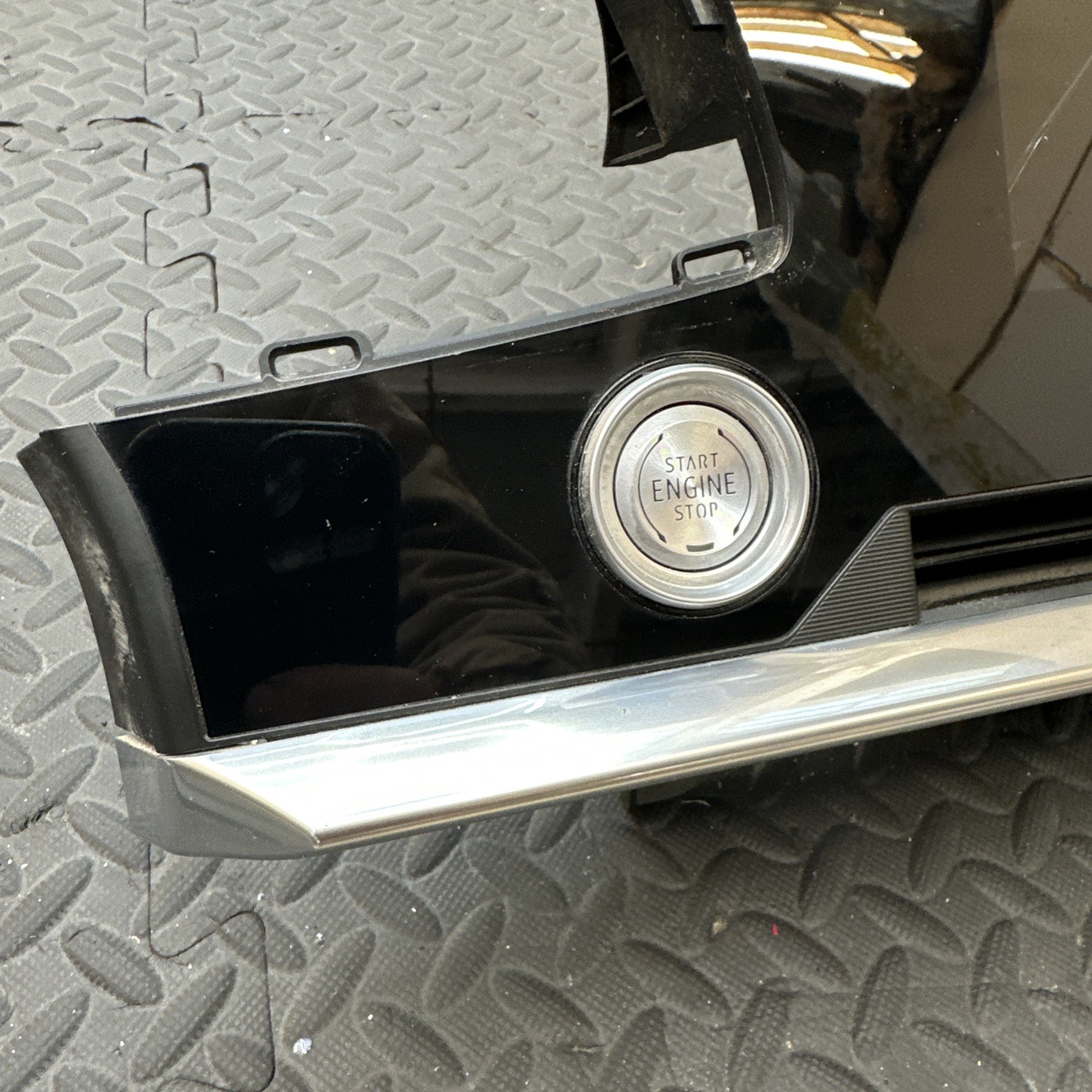 2023 CORVETTE C8 *DAMAGED* FRONT CENTER DASH DIGITAL DISPLAY NAVI MEDIA SCREEN
