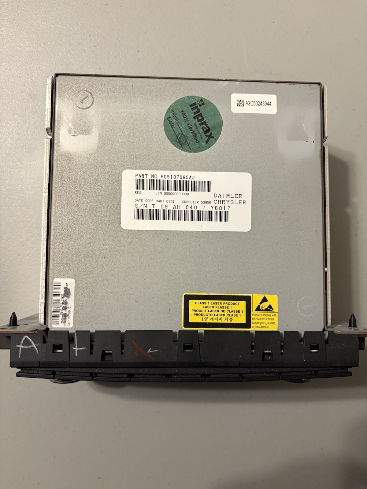 Chrysler Dodge Jeep AM FM CD MP3 AUX Radio Stereo Unit P05107095AJ UN-TESTED OEM