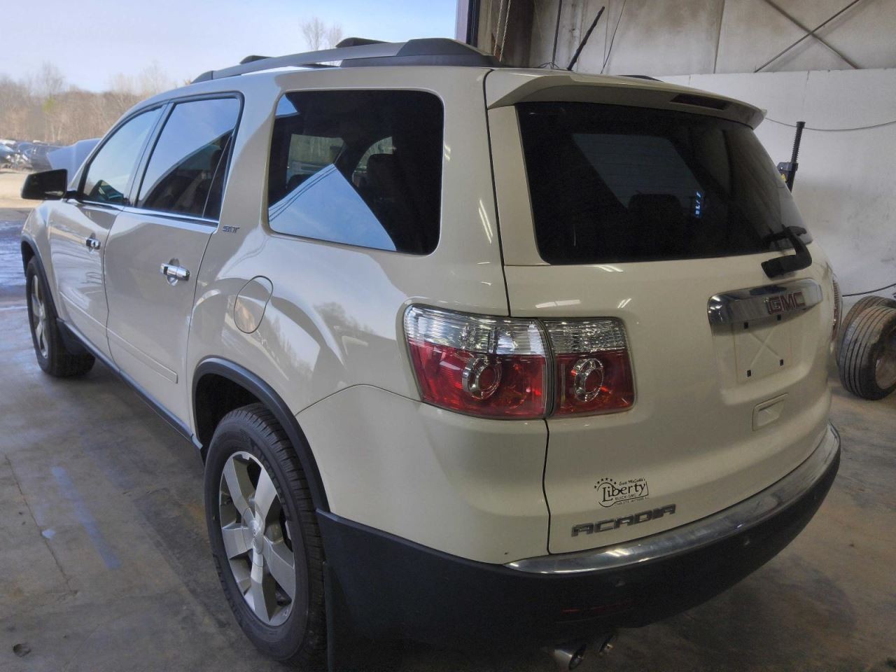 Audio Equipment Radio AM-FM-stereo-CD-MP3-USB Opt Uui Fits 11-12 ACADIA 729176