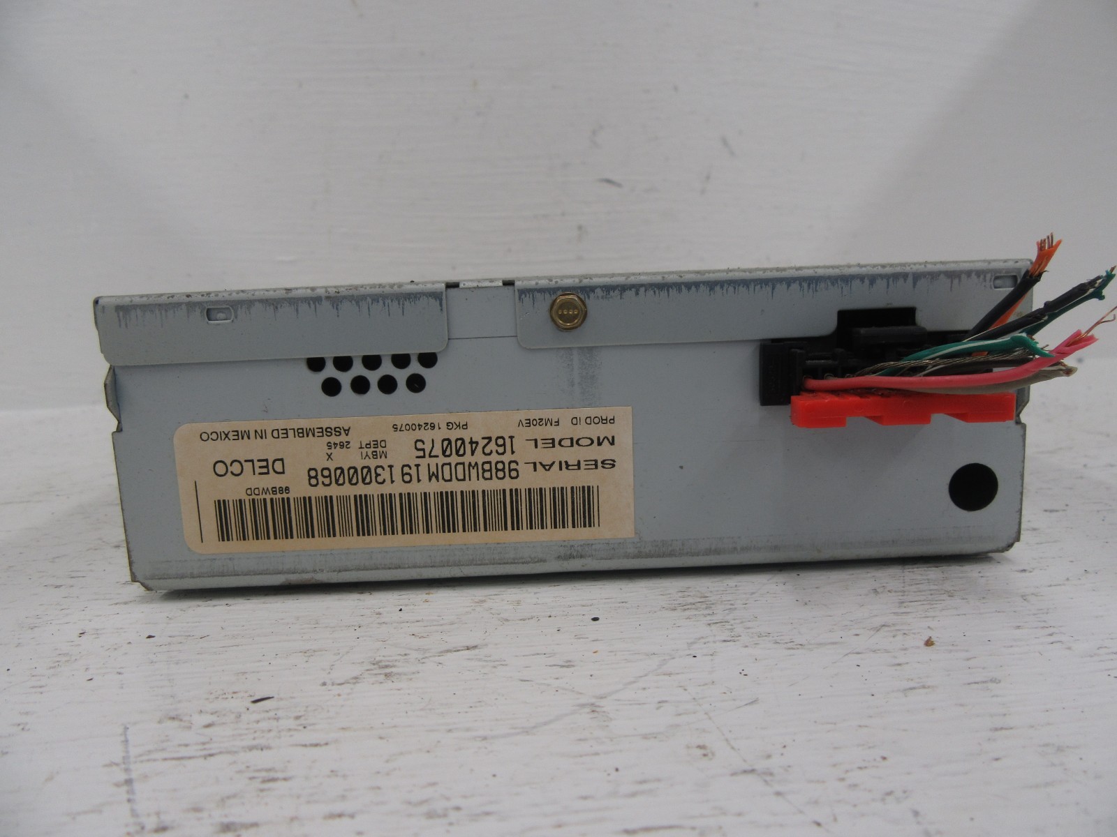 95-02 Chevrolet Silverado 1500 GMC Sierra Remote Slave CD Player 16240075