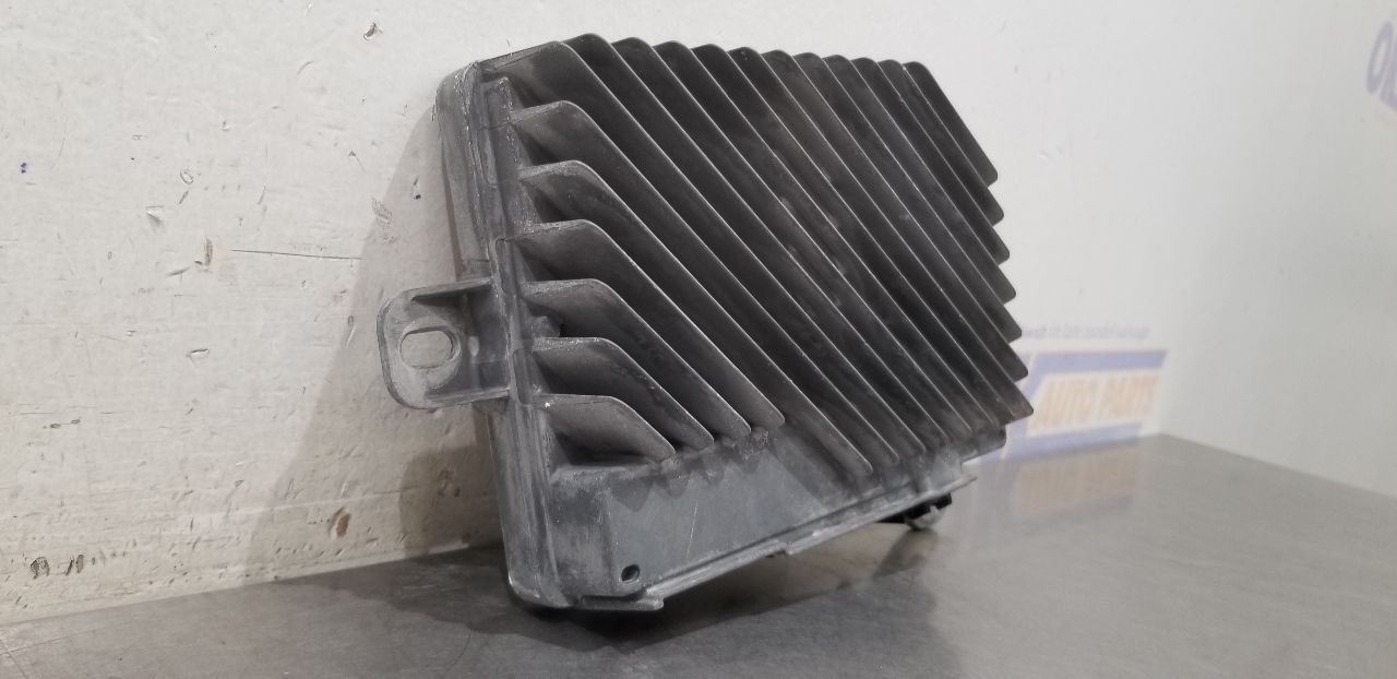 18 GMC YUKON XL 1500 RADIO AUDIO AMPLIFIER 84111298