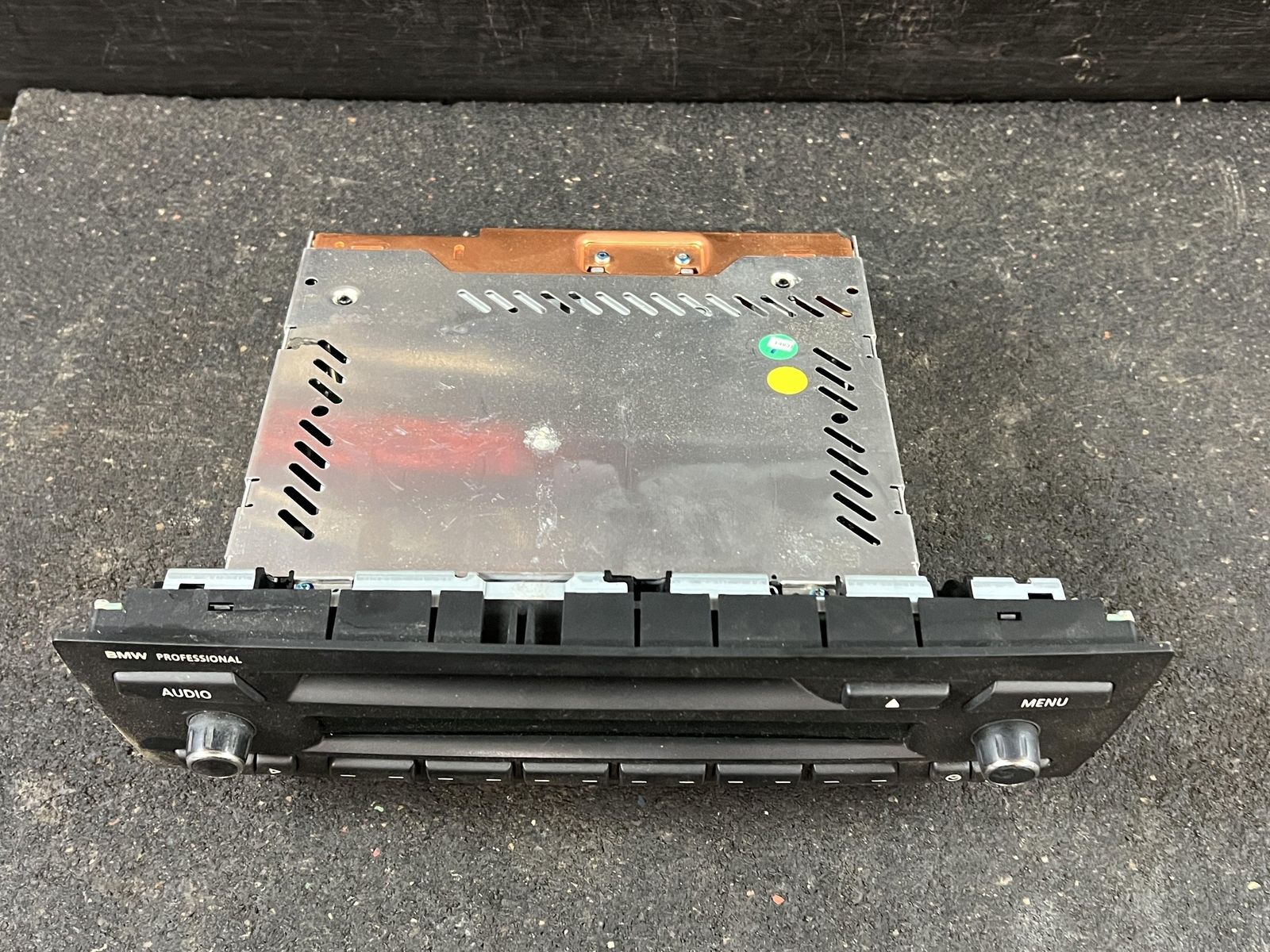 08-09 BMW 135I AM FM CD PLAYER RADIO STEREO RECEIVER ID 65129178860