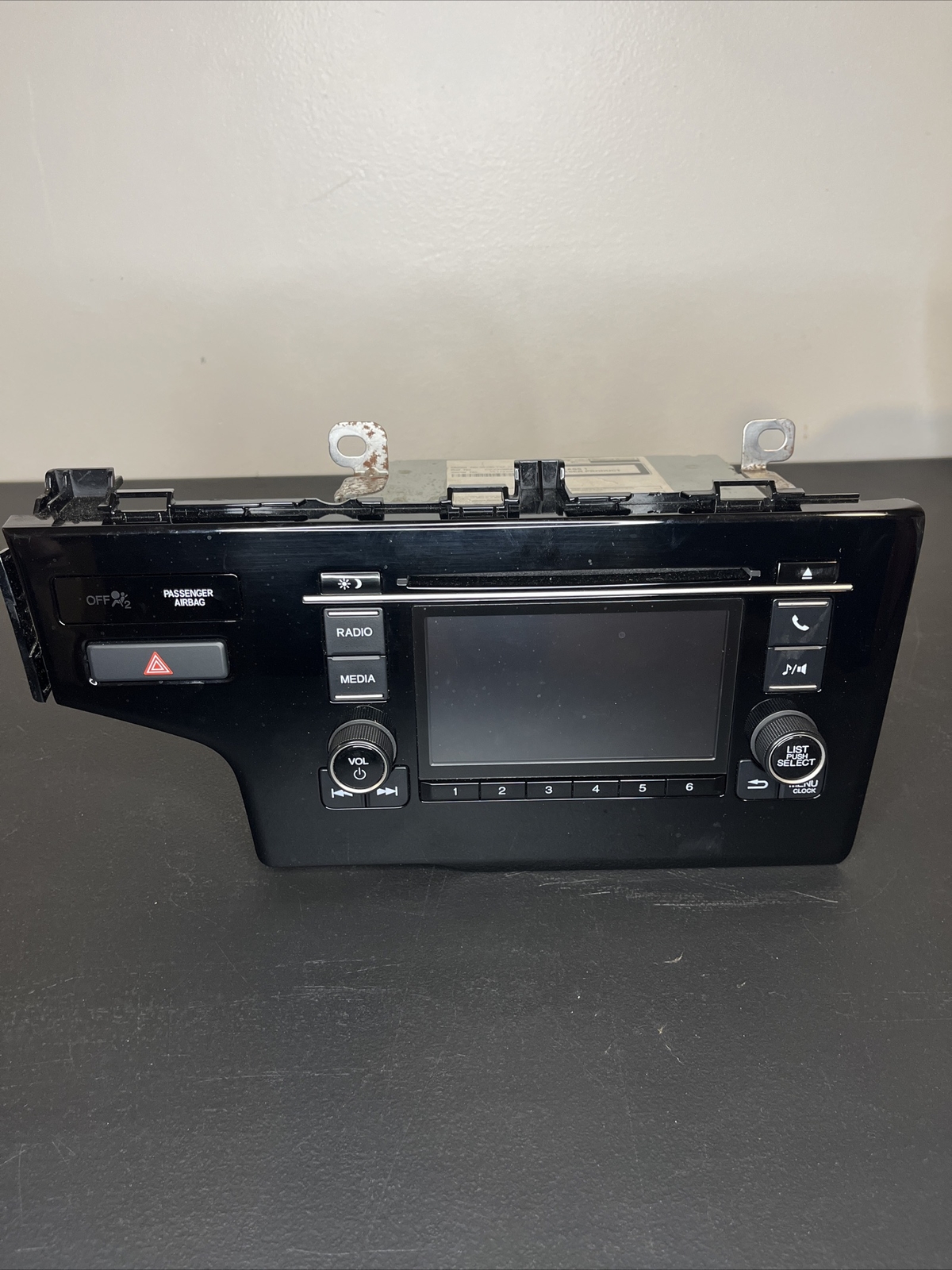 Honda OEM Radio 39100-T5A-A011-M1 For Parts Only, Working Condition Unknown.