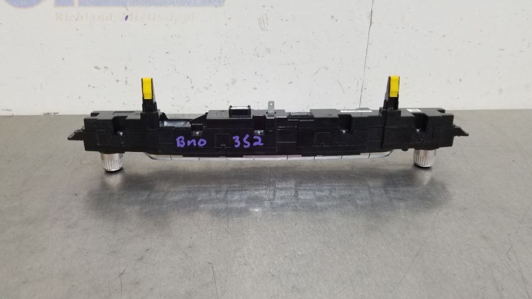 21 2021 KIA TELLURIDE RADIO AUDIO CONTROL PANEL 96540S9000