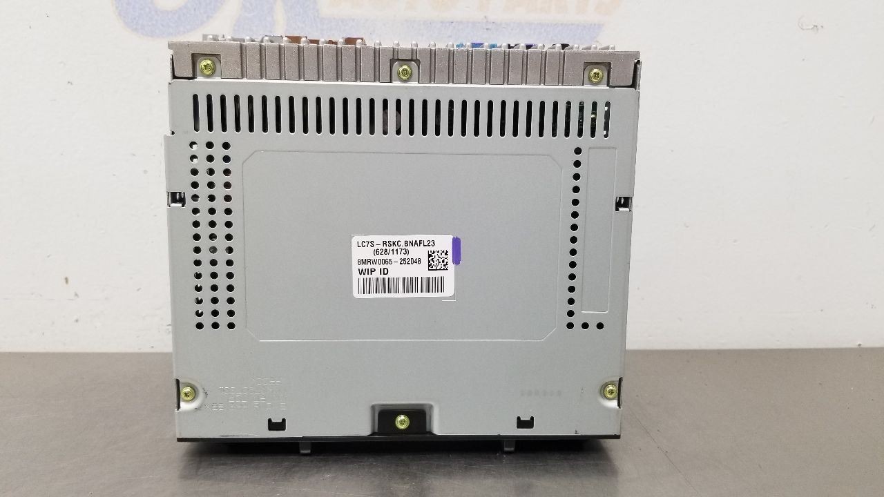 19 GMC SIERRA 3500 RADIO AUDIO RECEIVER 42645338