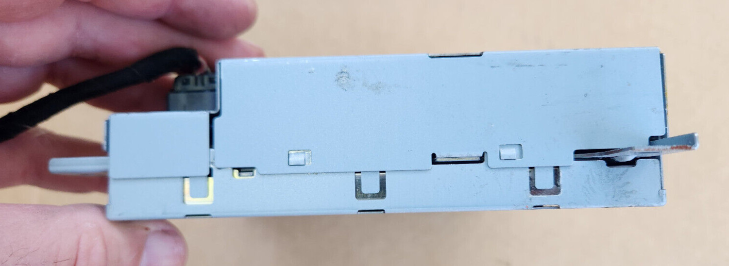 2011 2012 2013 2014 Chrysler 300 Radio Navigation 8.4″ DISPLAY SCREEN 05064798AH