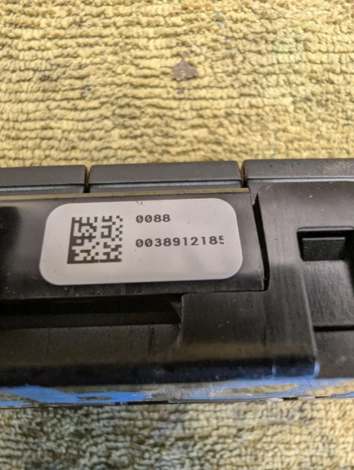 Audio Equipment Radio Receiver Am-fm-cd ID 65125A24654 Fits 18-22 BMW X1 814000