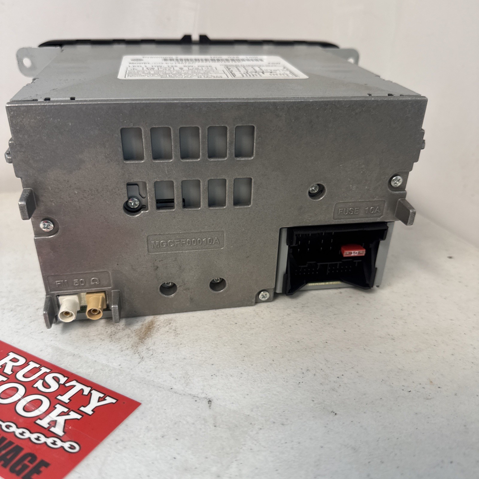 2009 Volkswagen JETTA RADIO AM-FM – CD-MP3 1K0035180L