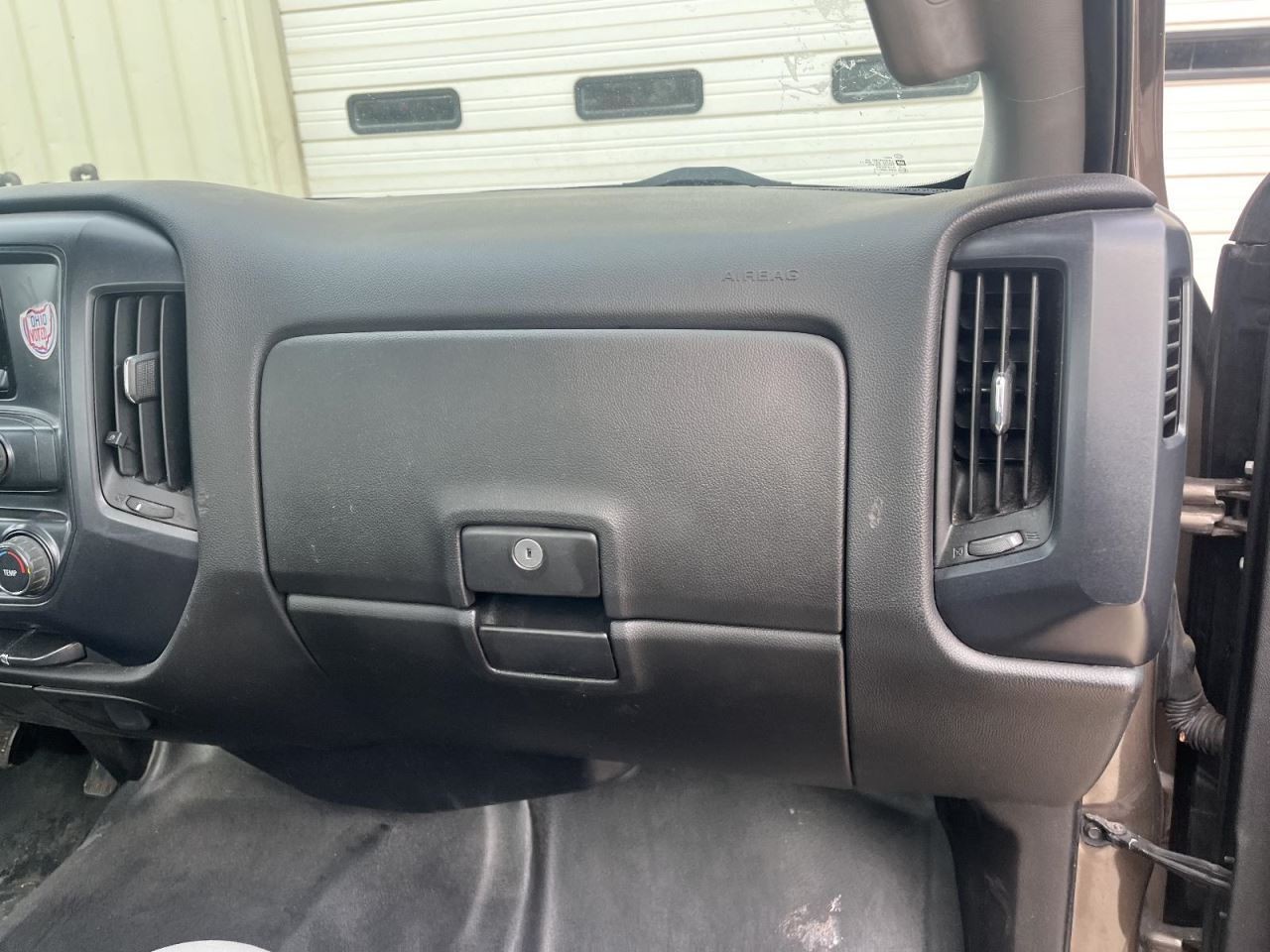 2014 Chevrolet Silverado 1500 Radio Control Panel OEM