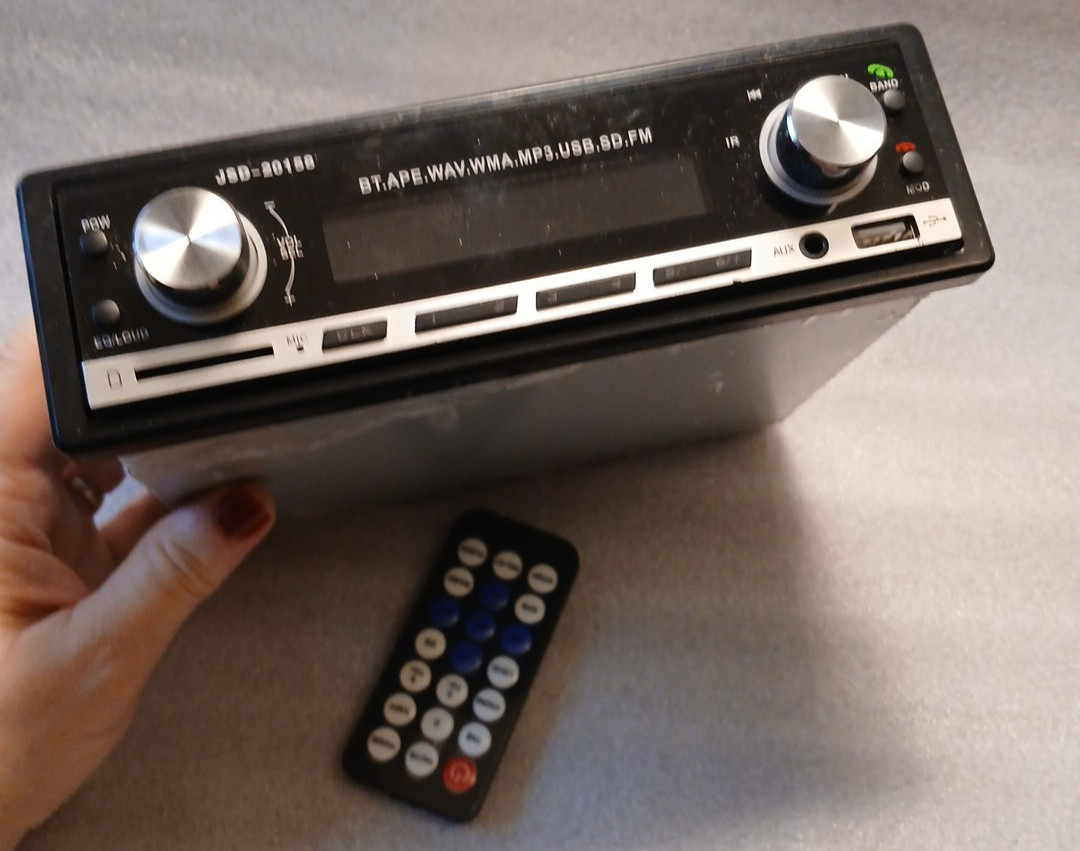 JSD-20158 Car BT APE WAV WMA MP3 USB SD FM Radio Bluetooth Player w/ USB/SD Port