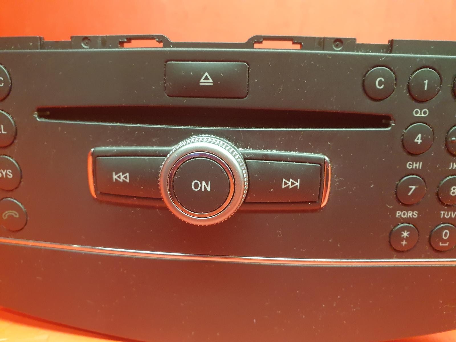 MERCEDES C-CLASS CD UNIT 2008 A2048700296