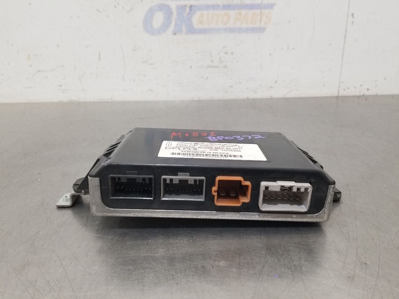 03 LINCOLN TOWN CAR RADIO AMPLIFIER OEM 3W1T14B484AJ