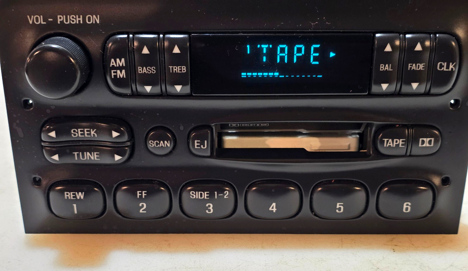 1995-1997 Ford Explorer Ranger 97 F-150 Cassette Radio Standard Sound BLUE Lites
