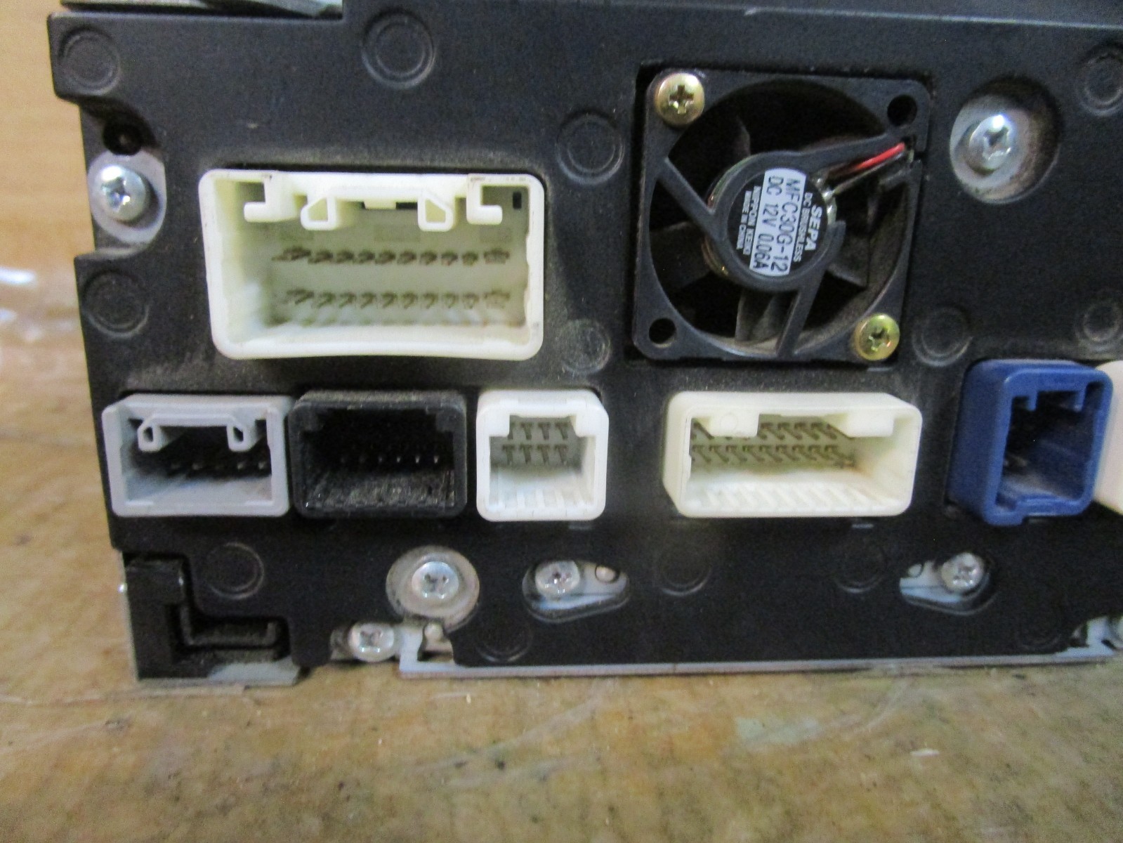 04 05 06 07 Toyota Sequoia Radio Stereo Navigation Display Screen 861200c160