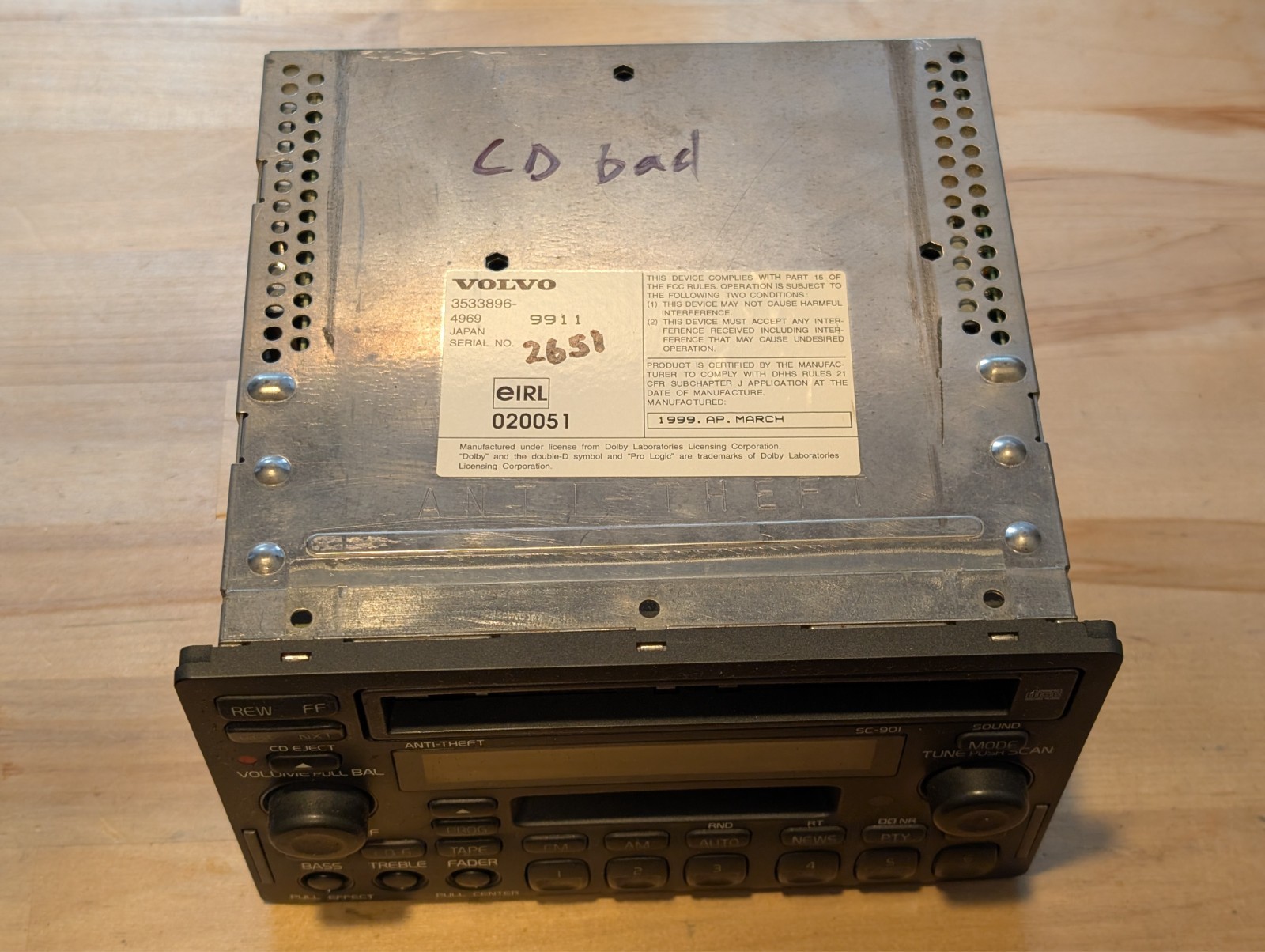 Volvo Radio SC-901 P80 C70 OEM 3533896 TAPE + FM WORK CD NOT WORKING – HAS CODE!