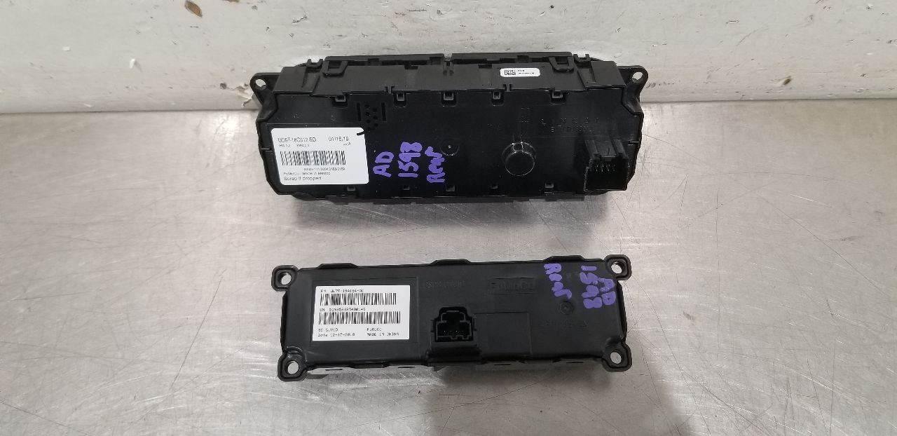 19 LINCOLN NAVIGATOR REAR AC TEMPERATURE RADIO AUDIO CONTROL PANELS JL7T19A164AC