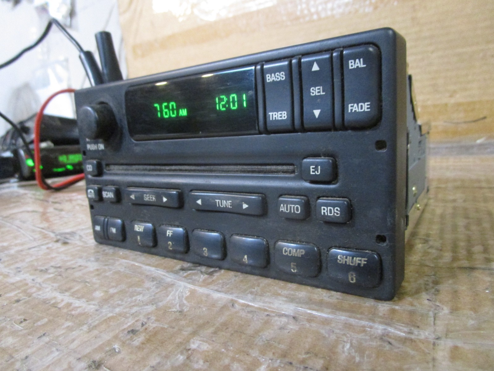 99-04 Ford Expedition Radio Audio CD Player Receiver AM/FM 1l3f18c869aa